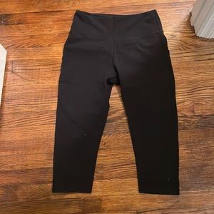 Cropped leggings black size medium